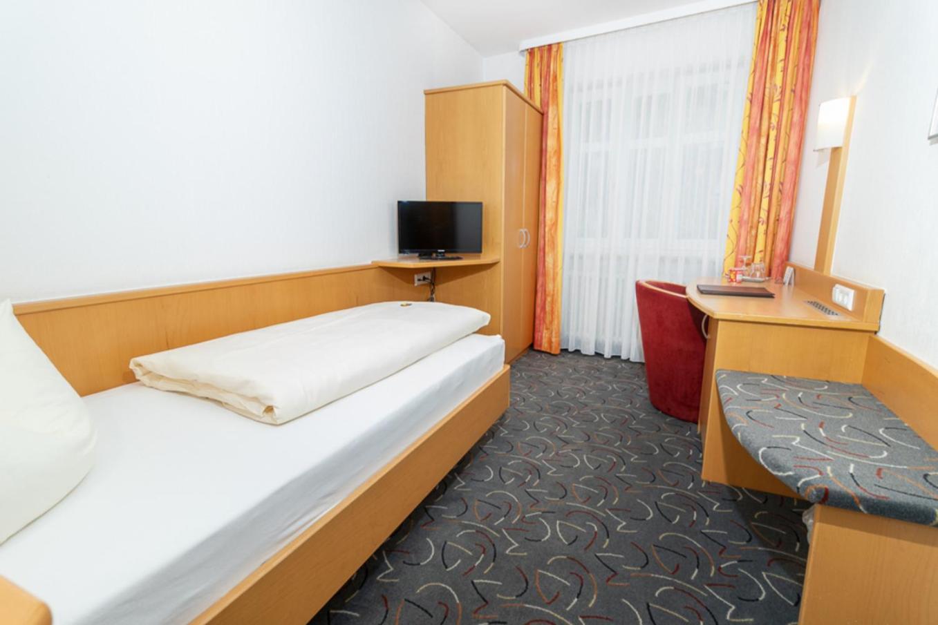 לינדאו Hotel Garni Brugger חדר תמונה